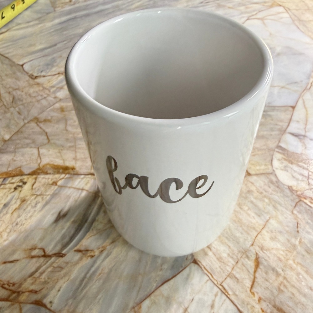 White‎ Ceramic Face Makeup Brush Holder Silver Cursive Script Vanity Organizer
